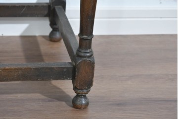 和製アンティーク　挽物脚がクラシカルなネストテーブル　(R-085656)