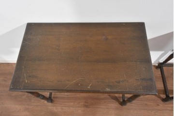 和製アンティーク　挽物脚がクラシカルなネストテーブル　(R-085656)