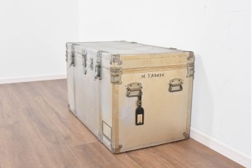 和製ヴィンテージ　昭和中期～後期　無骨な金具使いが魅力の船トランク　(R-085657)