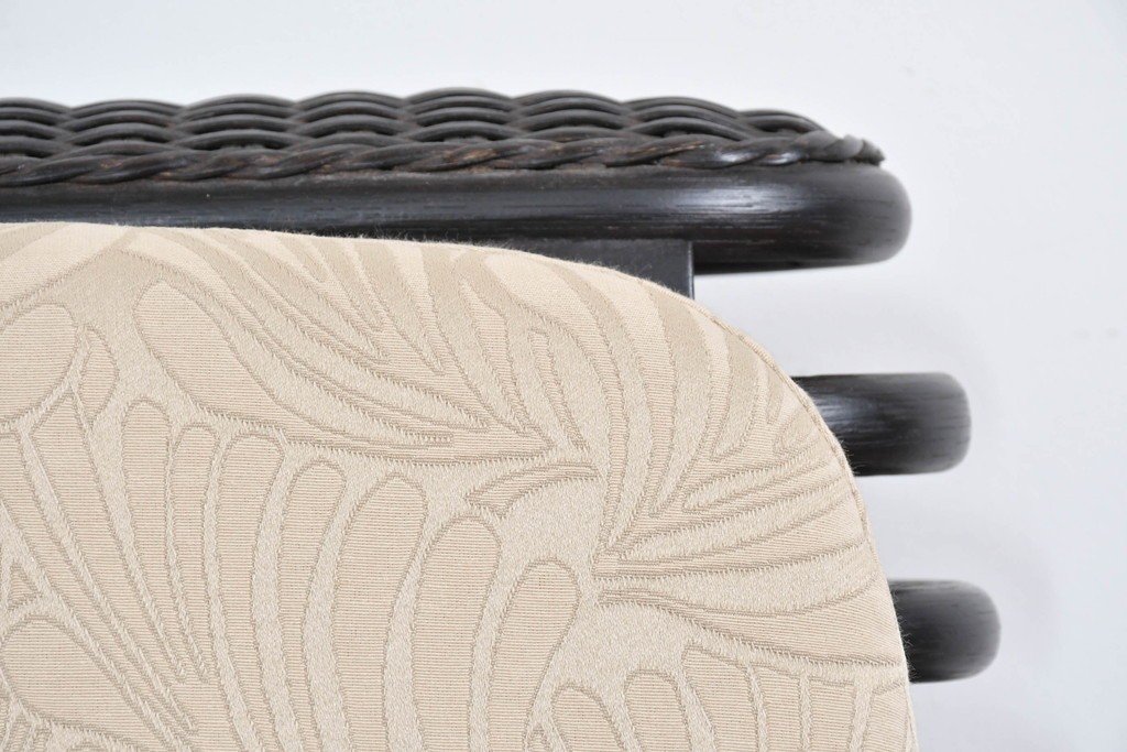 ヴィンテージ家具　籐(ラタン)　軽やかな曲線構造が魅力の2人掛けソファ　(R-085658)