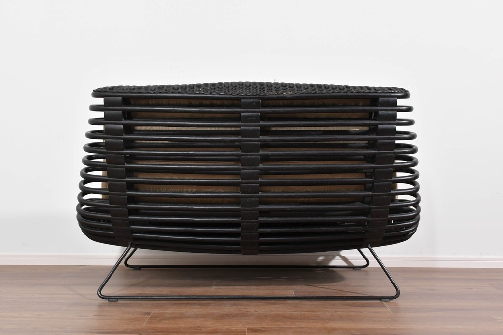 ヴィンテージ家具　籐(ラタン)　軽やかな曲線構造が魅力の2人掛けソファ　(R-085658)