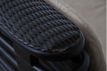 ヴィンテージ家具　籐(ラタン)　軽やかな曲線構造が魅力の2人掛けソファ　(R-085658)