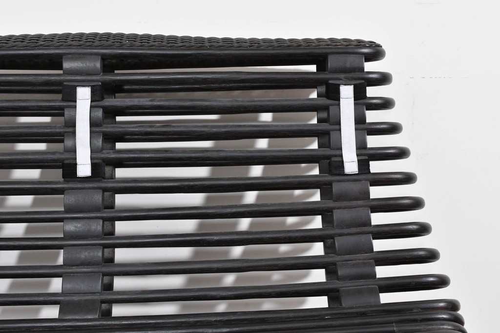 ヴィンテージ家具　籐(ラタン)　軽やかな曲線構造が魅力の2人掛けソファ　(R-085658)