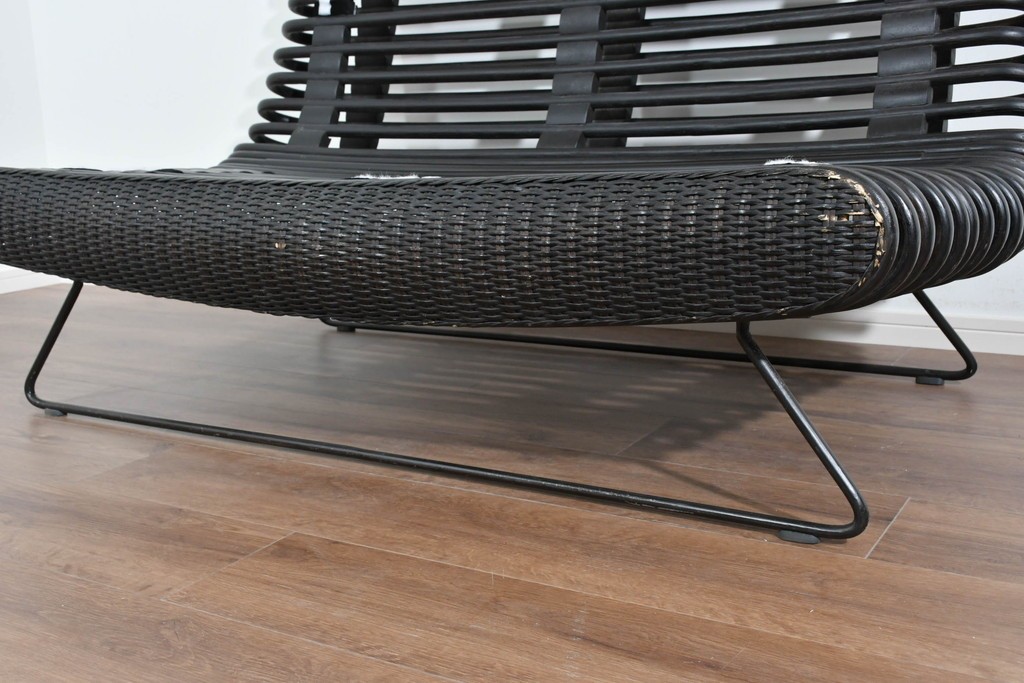 ヴィンテージ家具　籐(ラタン)　軽やかな曲線構造が魅力の2人掛けソファ　(R-085658)