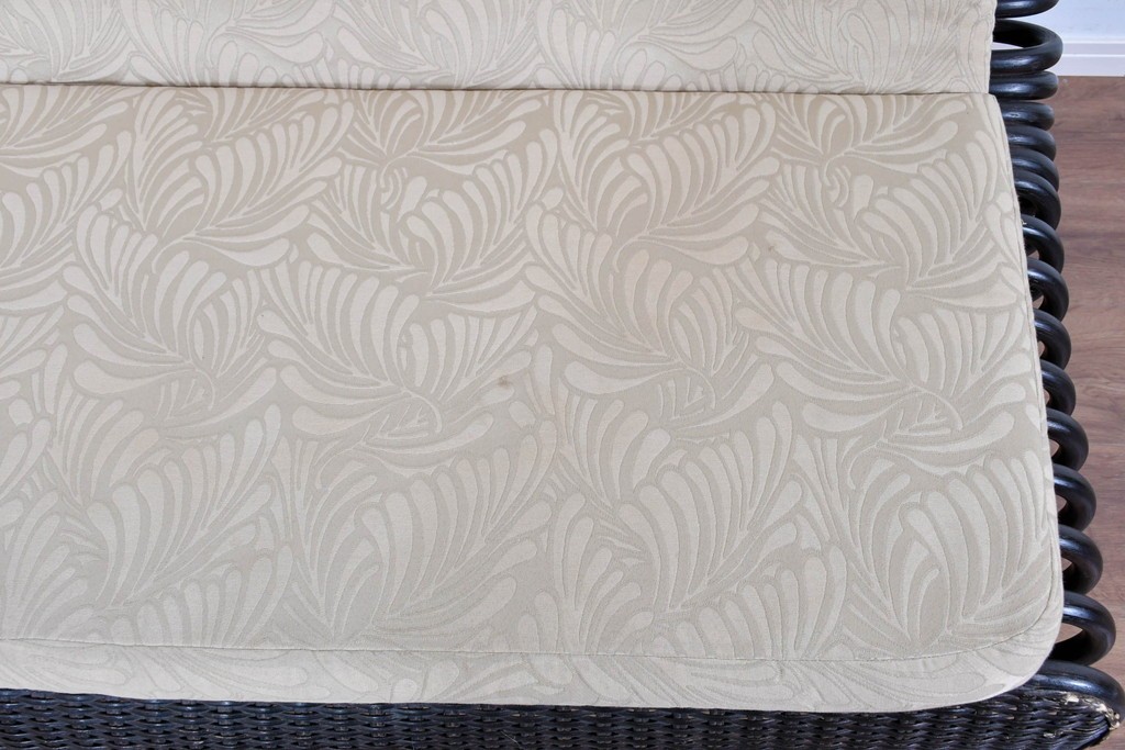 ヴィンテージ家具　籐(ラタン)　軽やかな曲線構造が魅力の2人掛けソファ　(R-085658)