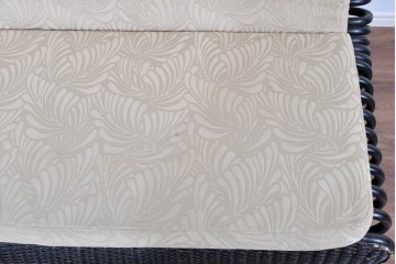 ヴィンテージ家具　籐(ラタン)　軽やかな曲線構造が魅力の2人掛けソファ　(R-085658)