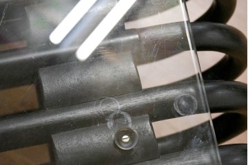 ヴィンテージ家具　籐(ラタン)　立体的な曲線フレームが特徴のガラス天板付きセンターテーブル　(R-085659)