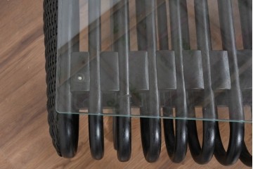 ヴィンテージ家具　籐(ラタン)　立体的な曲線フレームが特徴のガラス天板付きセンターテーブル　(R-085659)