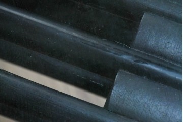 ヴィンテージ家具　籐(ラタン)　立体的な曲線フレームが特徴のガラス天板付きセンターテーブル　(R-085659)