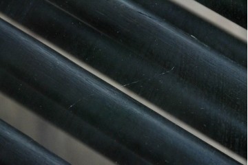 ヴィンテージ家具　籐(ラタン)　立体的な曲線フレームが特徴のガラス天板付きセンターテーブル　(R-085659)