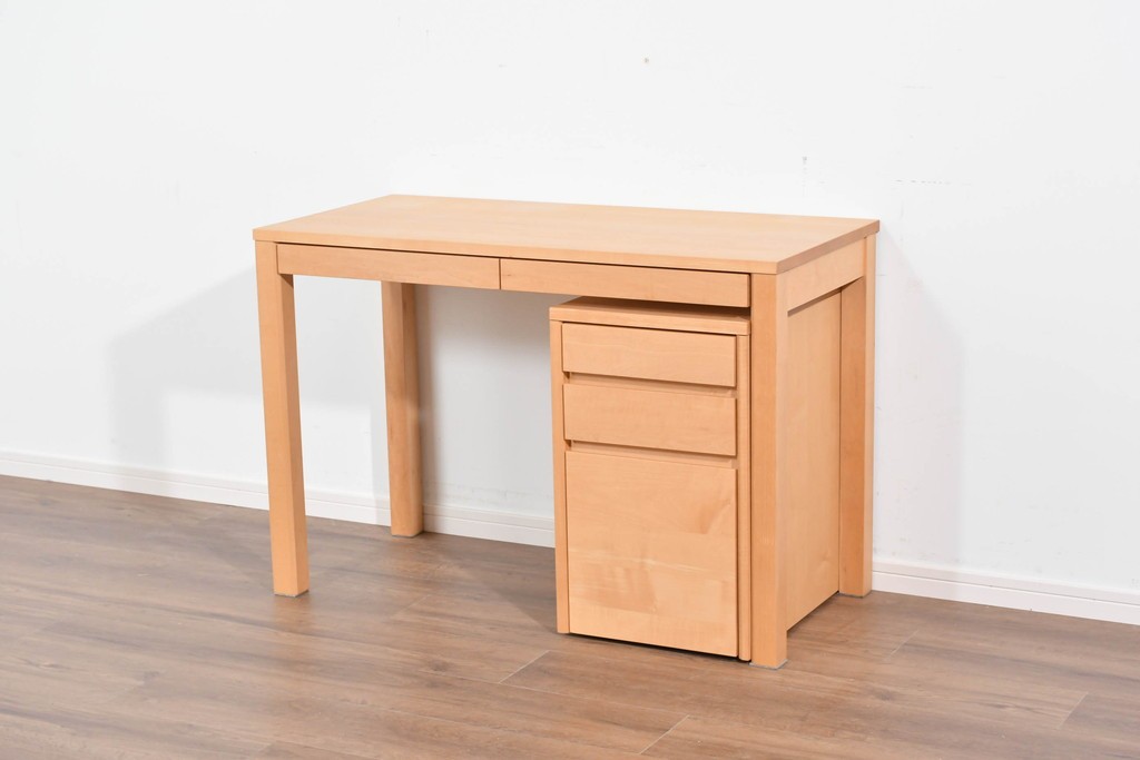 中古　美品　杉工場　木と風シリーズ　メープル材　直線的なデザインが美しいデスク・チェア・デスクワゴンの3点セット　定価約15万円　(R-085660)