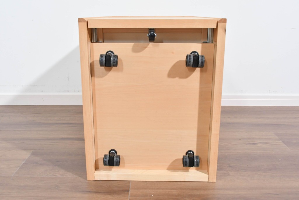 中古　美品　杉工場　木と風シリーズ　メープル材　直線的なデザインが美しいデスク・チェア・デスクワゴンの3点セット　定価約15万円　(R-085660)