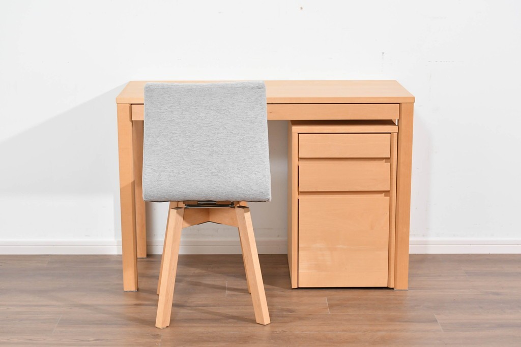 中古　美品　杉工場　木と風シリーズ　メープル材　直線的なデザインが美しいデスク・チェア・デスクワゴンの3点セット　定価約15万円　(R-085660)