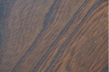 中古　美品　渡辺家具店　杢目の力強さと重厚な金具が調和した仙台箪笥　(R-085662)