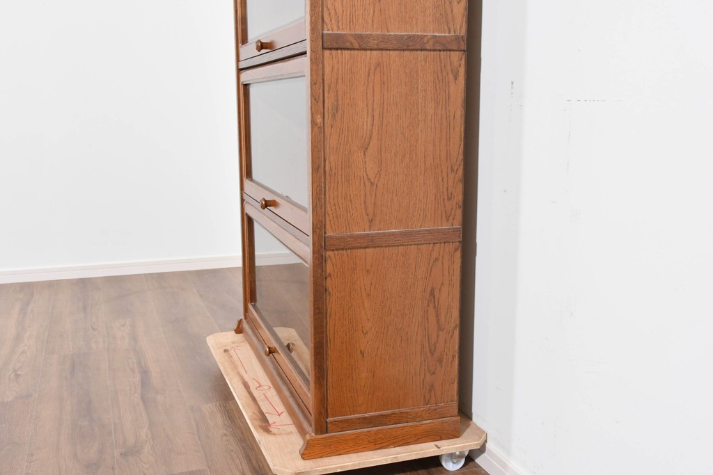 中古　美品　三越家具(現カントリーハウス)　Brugge(ブルージュ)　フラップ扉の4段ブックケース　(R-085663)