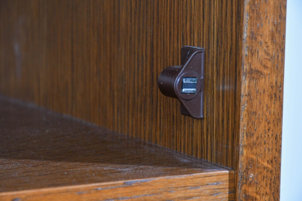 中古　美品　三越家具(現カントリーハウス)　Brugge(ブルージュ)　フラップ扉の4段ブックケース　(R-085663)