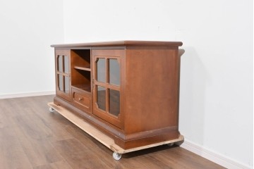 中古　希少!!　イタリア家具　Italia Bútor　ガラス扉の造形が美しいテレビボード　(R-085664)