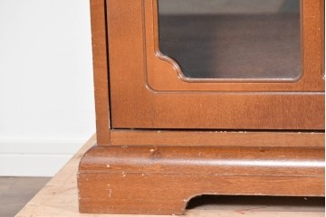 中古　希少!!　イタリア家具　Italia Bútor　ガラス扉の造形が美しいテレビボード　(R-085664)