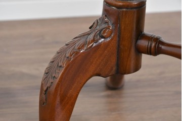 中古　美品　JANSEN(ジャンセン)　マホガニー材　縁取りの意匠が優雅なオーバルティーテーブル　定価約10万円　(R-085665)