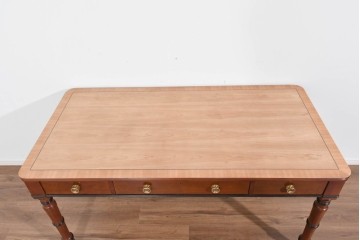 中古　美品　アメリカ　最高級　希少デザイン　Baker(ベーカー社)　優雅なエンパイア様式のデスク　(R-085666)