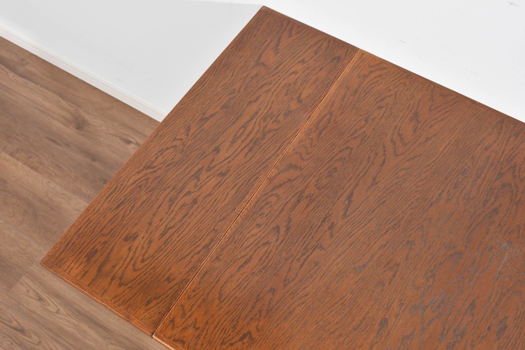 中古　美品　希少な廃番品　カントリーハウス　天板を広げて使える小振りなエクステンションテーブル　(R-085667)