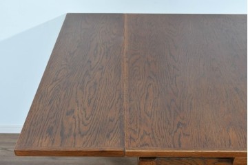 中古　美品　希少な廃番品　カントリーハウス　天板を広げて使える小振りなエクステンションテーブル　(R-085667)