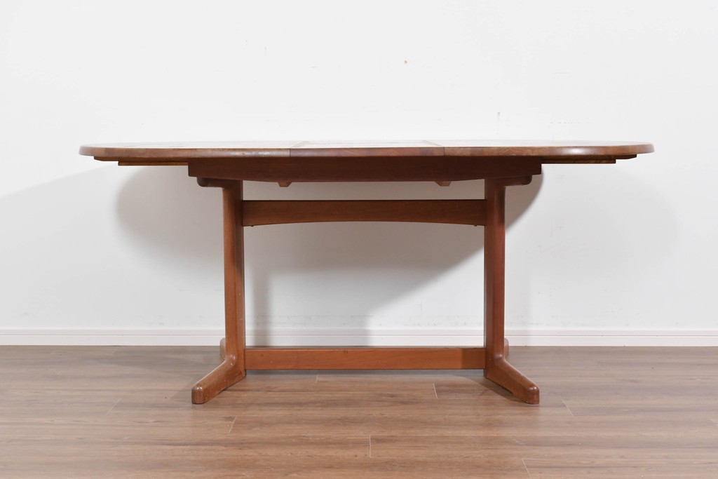 和製ヴィンテージ　青林製作所　チーク無垢材　木目の濃淡や色合いが印象的なエクステンションテーブル　(R-085668)