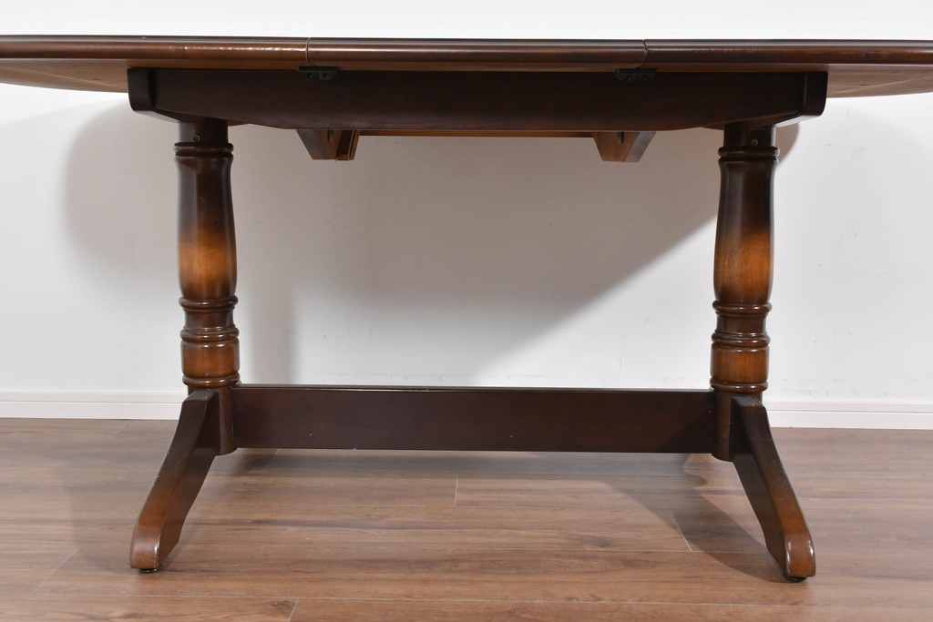 中古　飛騨産業　キツツキマーク　穂高シリーズ　ナラ材　木目の美しさと落ち着いた風合いが楽しめるエクステンションテーブル　(R-085669)