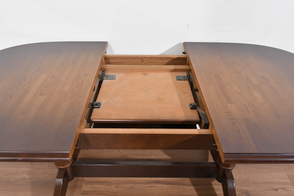 中古　飛騨産業　キツツキマーク　穂高シリーズ　ナラ材　木目の美しさと落ち着いた風合いが楽しめるエクステンションテーブル　(R-085670)