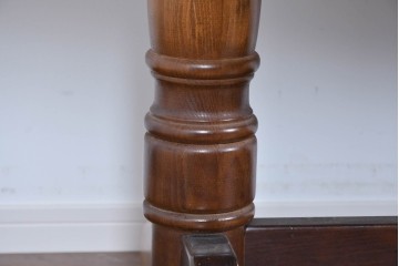 中古　飛騨産業　キツツキマーク　穂高シリーズ　ナラ材　木目の美しさと落ち着いた風合いが楽しめるエクステンションテーブル　(R-085670)