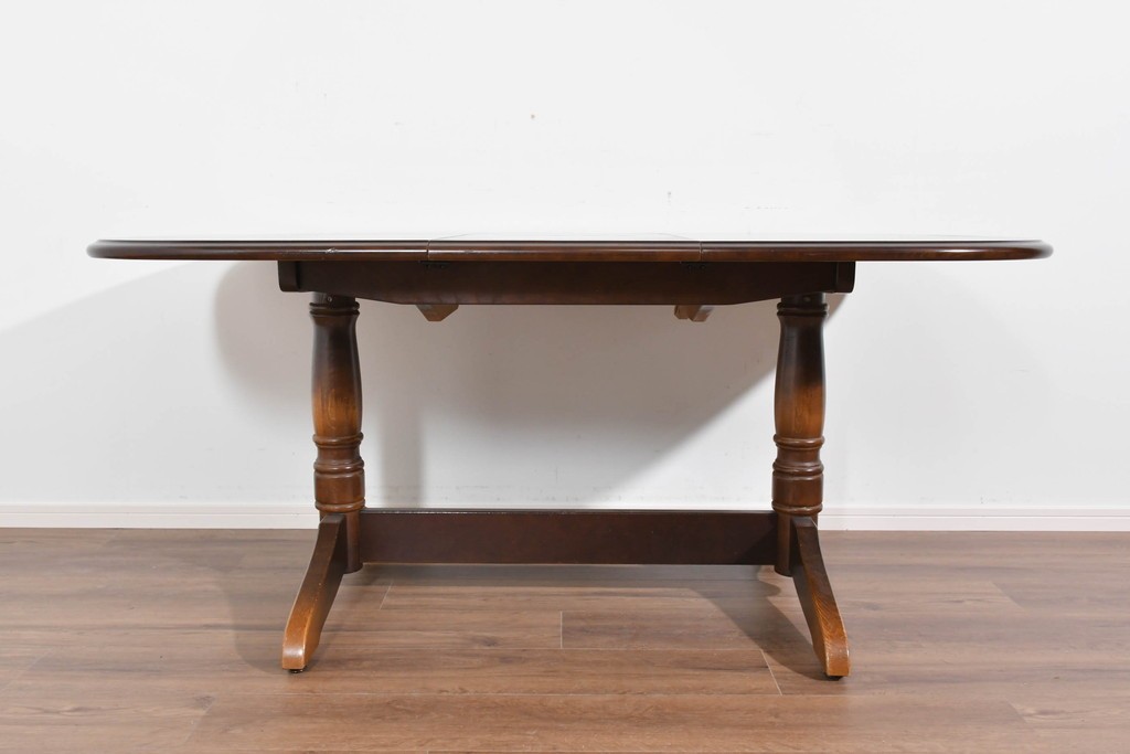 中古　飛騨産業　キツツキマーク　穂高シリーズ　ナラ材　木目の美しさと落ち着いた風合いが楽しめるエクステンションテーブル　(R-085670)