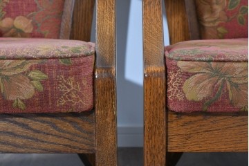 中古　三越家具(現カントリーハウス)　Brugge(ブルージュ)　クラシカルな草花文様のアームチェア2脚セット　(R-085671)