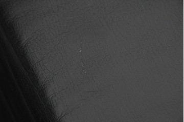 中古　コクヨ(KOKUYO)　ルクサリオ　本革+フェイクレザー　モダンデザインの1人掛けアームソファ2脚セット　定価(2脚合計)約35万円以上　(R-085672)