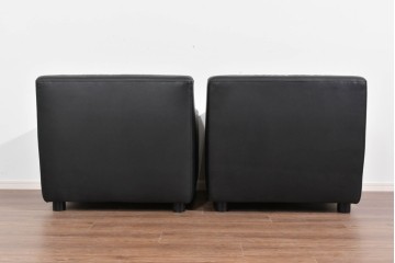 中古　コクヨ(KOKUYO)　ルクサリオ　本革+フェイクレザー　モダンデザインの1人掛けアームソファ2脚セット　定価(2脚合計)約35万円以上　(R-085673)