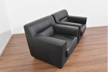 中古　コクヨ(KOKUYO)　ルクサリオ　本革+フェイクレザー　モダンデザインの1人掛けアームソファ2脚セット　定価(2脚合計)約35万円以上　(R-085674)
