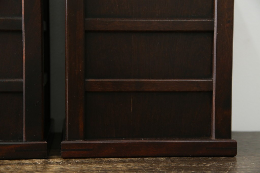 中古　希少な廃番品　北海道民芸家具　落ち着いた木肌と格子意匠が味わい深いゴミ箱2個セット　(R-085675)