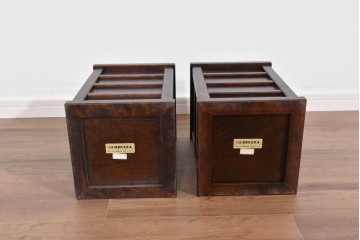 中古　希少な廃番品　北海道民芸家具　落ち着いた木肌と格子意匠が味わい深いゴミ箱2個セット　(R-085675)