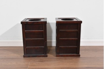 中古　希少な廃番品　北海道民芸家具　落ち着いた木肌と格子意匠が味わい深いゴミ箱2個セット　(R-085675)