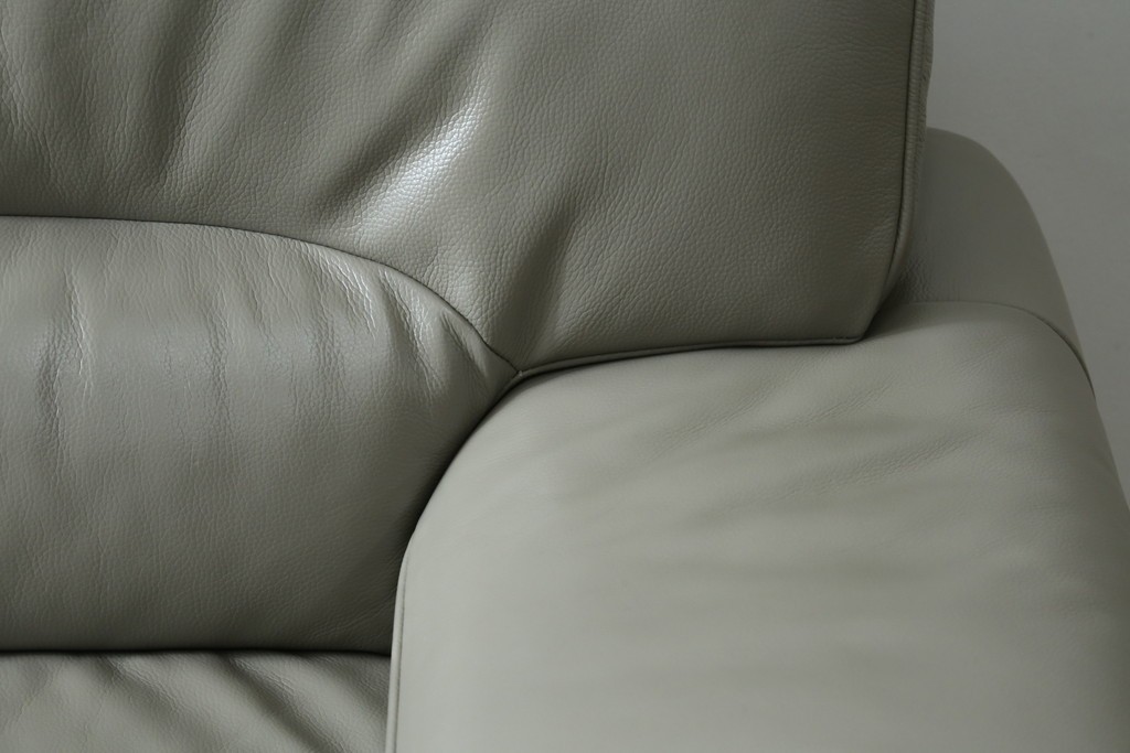 中古　美品　IDC大塚家具　L/S STYLISH-37(エルエススタイリッシュ37)　本革の上質な風合いが魅力のカウチソファ　定価約43万円　(R-085679)