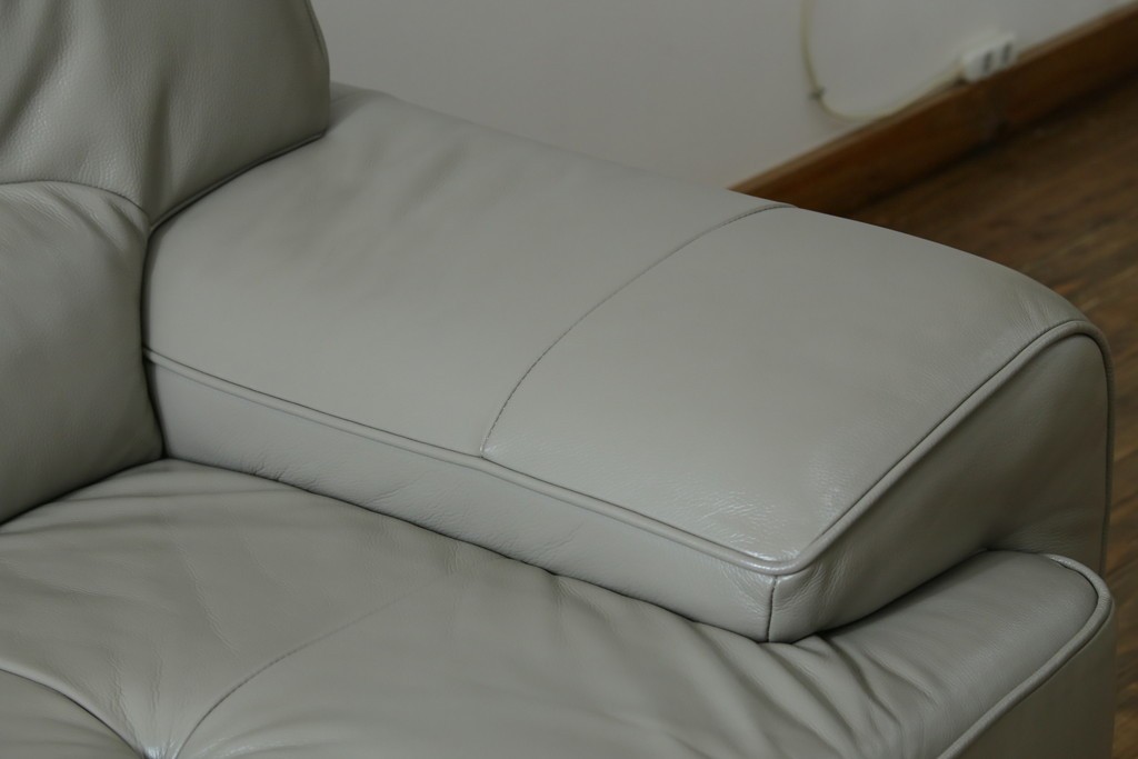 中古　美品　IDC大塚家具　L/S STYLISH-37(エルエススタイリッシュ37)　本革の上質な風合いが魅力のカウチソファ　定価約43万円　(R-085679)