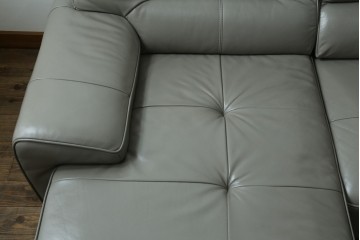 中古　美品　IDC大塚家具　L/S STYLISH-37(エルエススタイリッシュ37)　本革の上質な風合いが魅力のカウチソファ　定価約43万円　(R-085679)