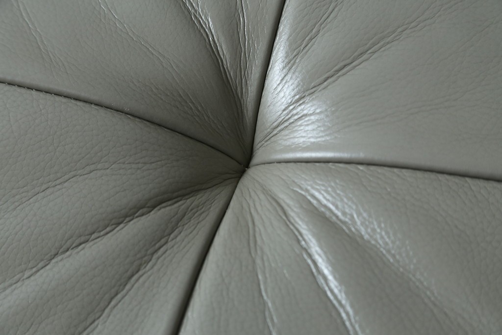 中古　美品　IDC大塚家具　L/S STYLISH-37(エルエススタイリッシュ37)　本革の上質な風合いが魅力のカウチソファ　定価約43万円　(R-085679)