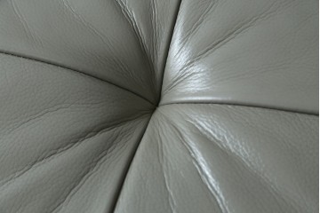 中古　美品　IDC大塚家具　L/S STYLISH-37(エルエススタイリッシュ37)　本革の上質な風合いが魅力のカウチソファ　定価約43万円　(R-085679)