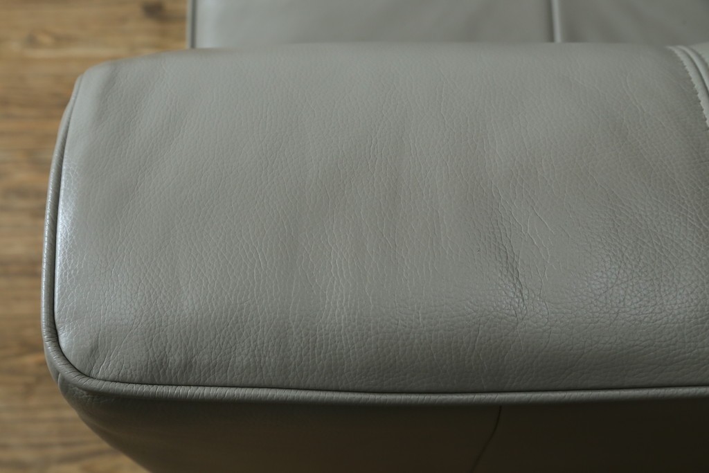 中古　美品　IDC大塚家具　L/S STYLISH-37(エルエススタイリッシュ37)　本革の上質な風合いが魅力のカウチソファ　定価約43万円　(R-085679)