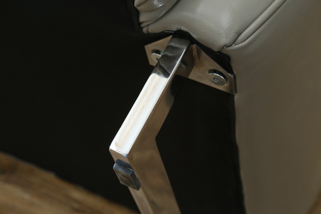 中古　美品　IDC大塚家具　L/S STYLISH-37(エルエススタイリッシュ37)　本革の上質な風合いが魅力のカウチソファ　定価約43万円　(R-085679)