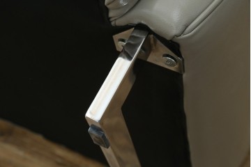 中古　美品　IDC大塚家具　L/S STYLISH-37(エルエススタイリッシュ37)　本革の上質な風合いが魅力のカウチソファ　定価約43万円　(R-085679)