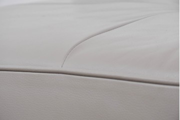 中古　美品　IDC大塚家具　L/S STYLISH-37(エルエススタイリッシュ37)　本革の上質な風合いが魅力のカウチソファ　定価約43万円相当　(R-085679)