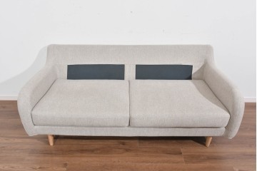 中古　美品　展示品　IDC大塚家具　コンパクトなサイズ感が嬉しいCAS-Dラブソファ　定価約13万円相当　(R-085680)