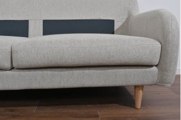 中古　美品　展示品　IDC大塚家具　コンパクトなサイズ感が嬉しいCAS-Dラブソファ　定価約13万円相当　(R-085680)