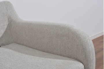 中古　美品　展示品　IDC大塚家具　コンパクトなサイズ感が嬉しいCAS-Dラブソファ　定価約13万円相当　(R-085680)